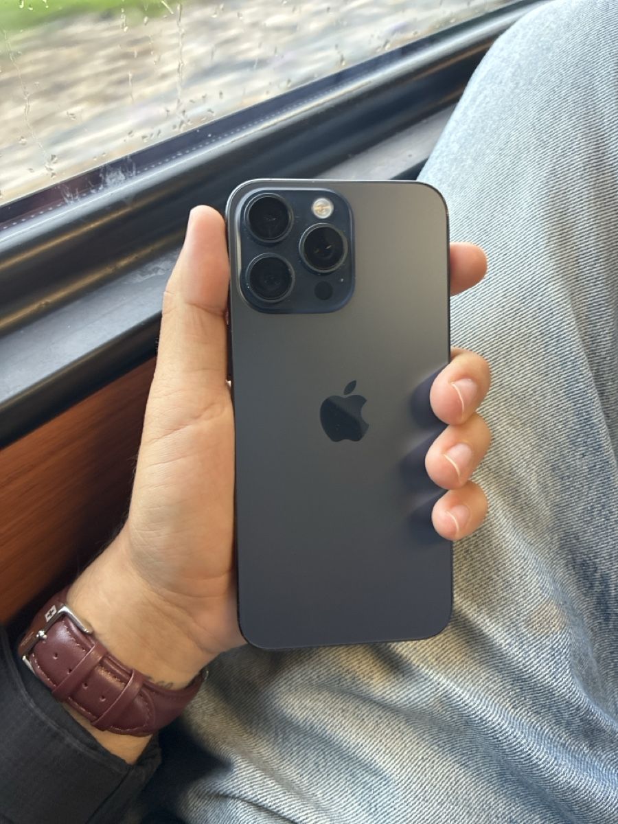 Apple Telefoni cellulari / Smartphones: iphone 15 pro max – Usato da Echallens venduto da ali_rbh9