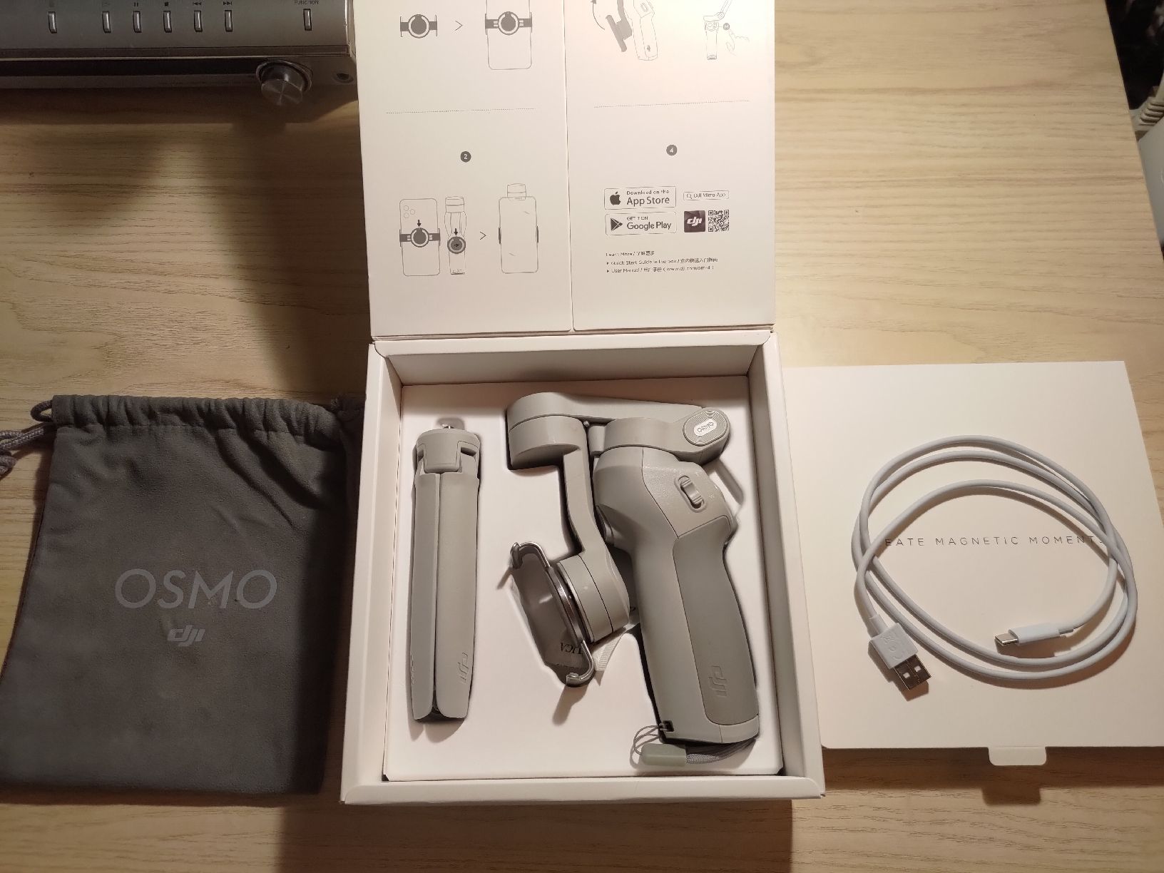 Supporti a parete: DJI Osmo Mobile OM 4 Gimbal Stabilizer for iPhone/Android – Usato da zürich venduto da AndreaMuller