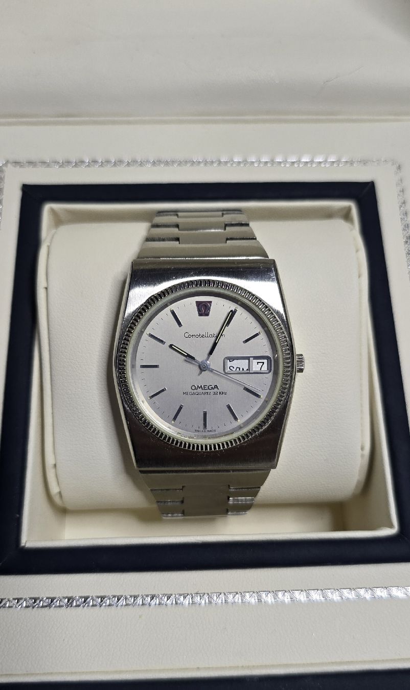 Omega Orologi: OMEGA Constellation, Megaquartz 32KHz – Usato da Les Acacias venduto da watinjo