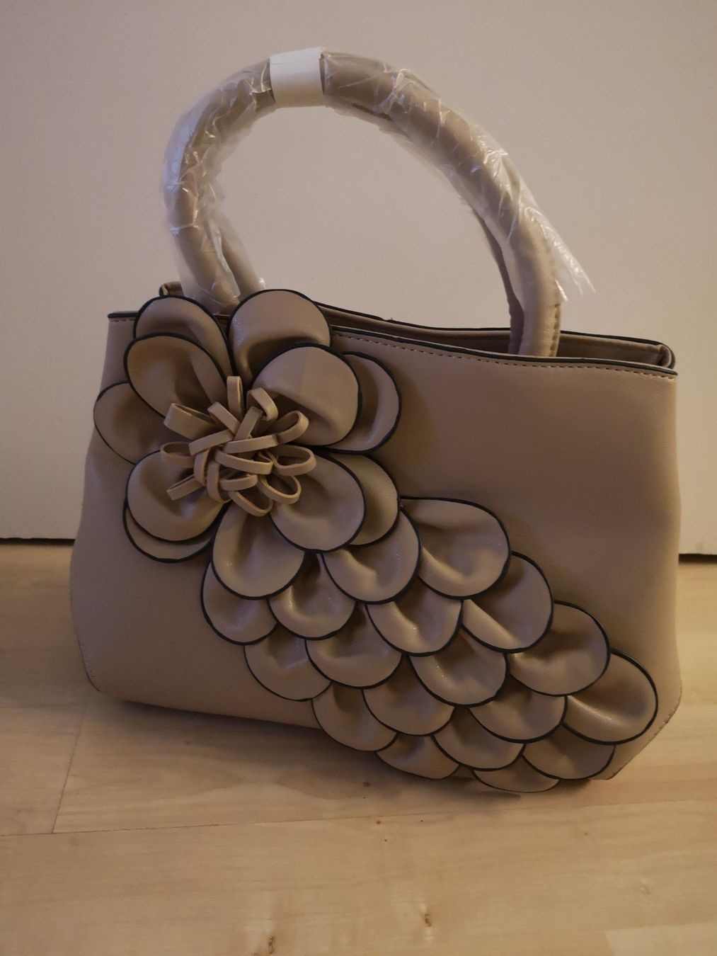 Borse da donna: Schöne Tasche – Nuovo e nell'imballaggio originale da Büttikon AG venduto da PAM120319
