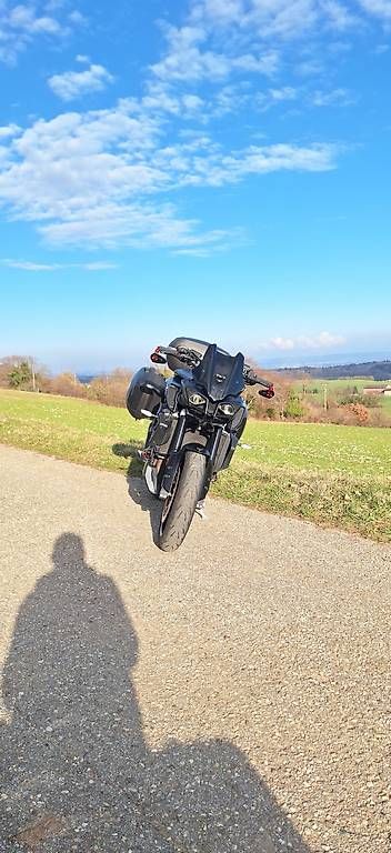 Strada: Yamaha MT 10, année 2017, 33'000km – Usato da Bière venduto da Fatbaz 7