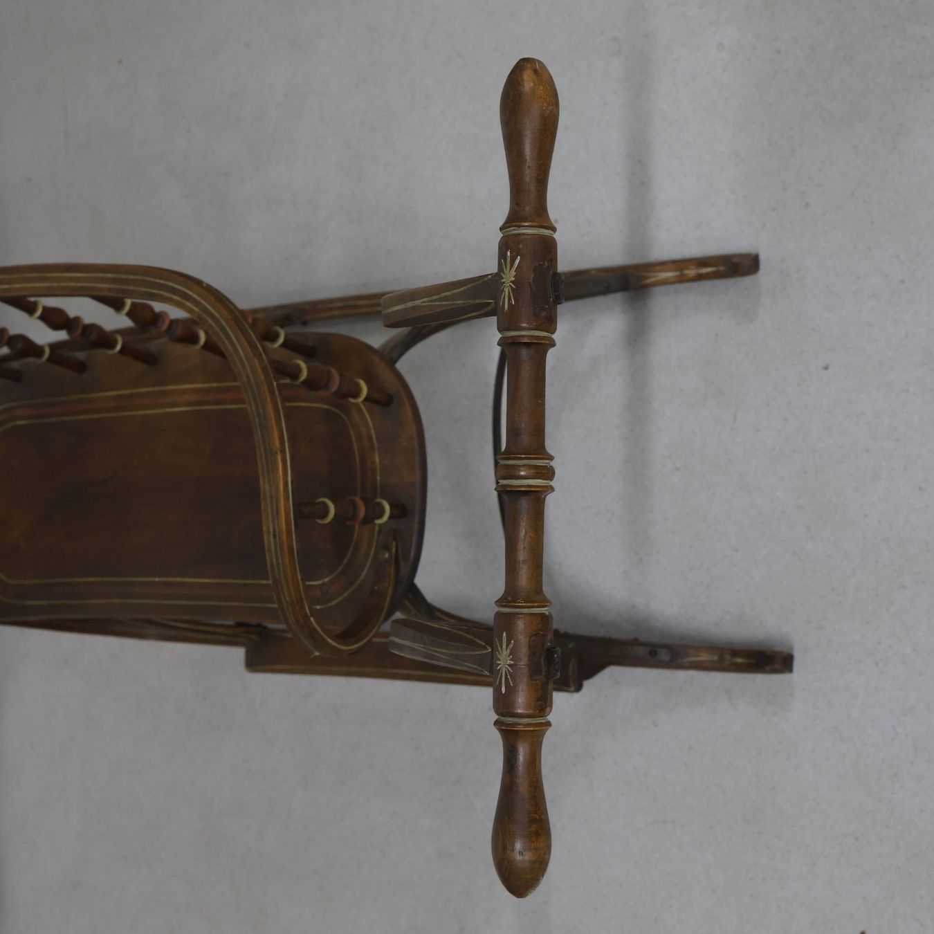 Gravures sur bois: Antiker Stosschlitten – D'occasion à Volketswil par brockipfannenstil 2