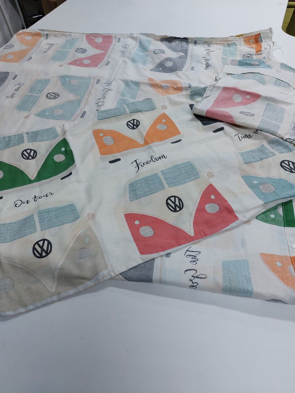 Biancheria da letto: Duvetanzug VW Bully  190x200cm – Usato da Urtenen-Schönbühl venduto da Kronengold
