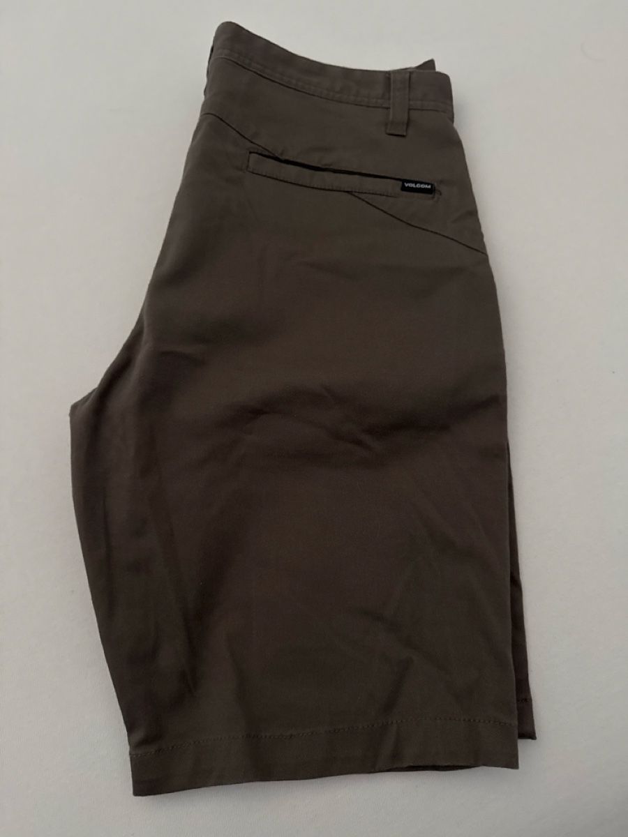 Volcom Hosen: Shorts Volcom – Gebraucht aus Fürstenau von Du-01 2