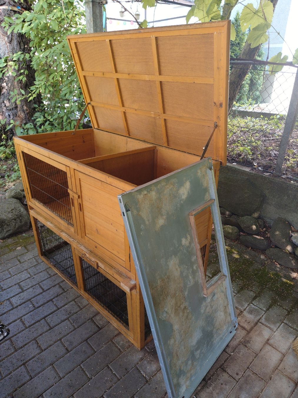 Käfige, Transport & Sicherheit: Kleintier Stall – Gebraucht aus Luzern von Doublebassclode 1