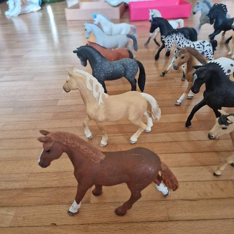 Giocattoli: Schleich Pferde – Usato da Rümlang venduto da kar_6nzq 2