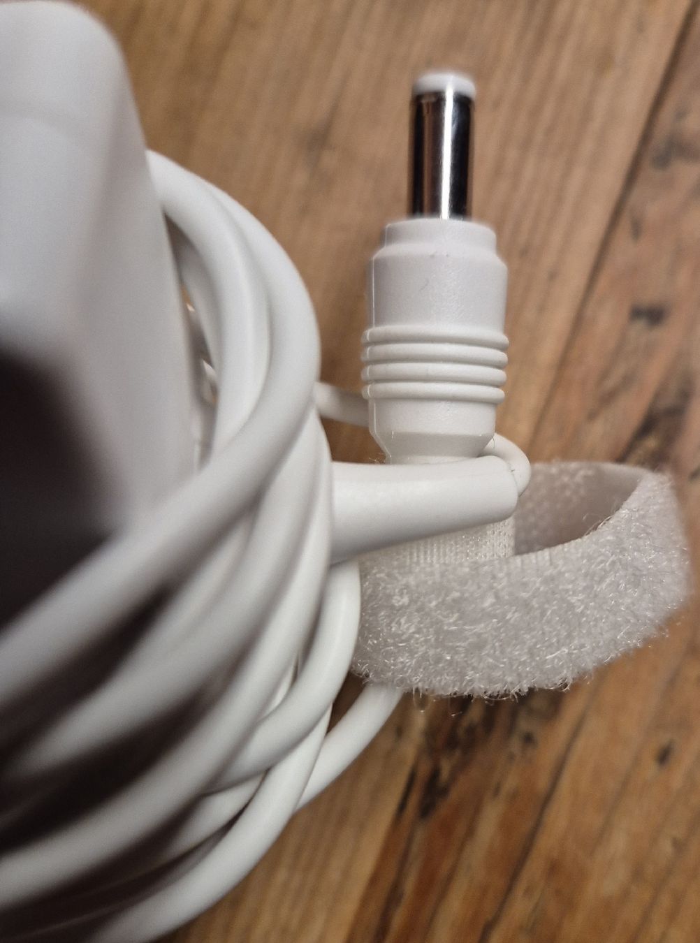 Caricabatterie: Original Internet-Box Stromadapter, Neuwertig! – Usato da Halten venduto da GiMu.84 2