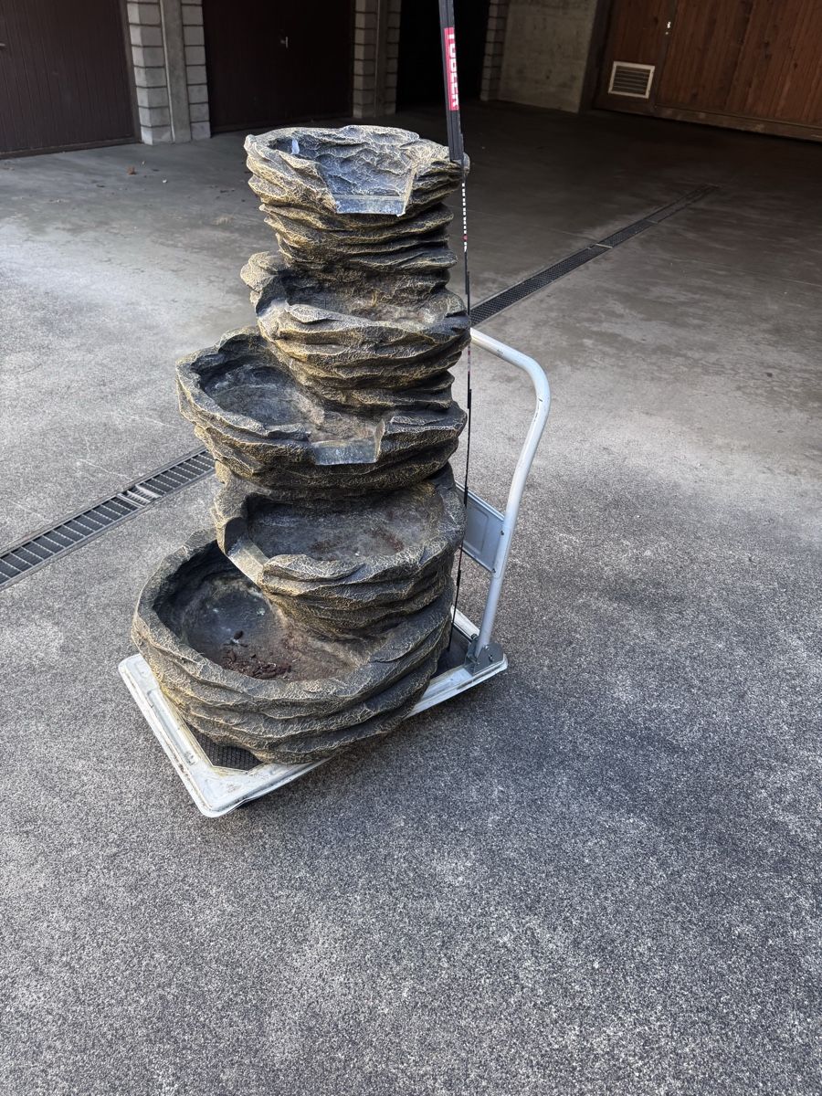 Teiche & Zierbrunnen: Springbrunnen Zimmerbrunnen – Gebraucht aus Steffisburg von mer_jv9f