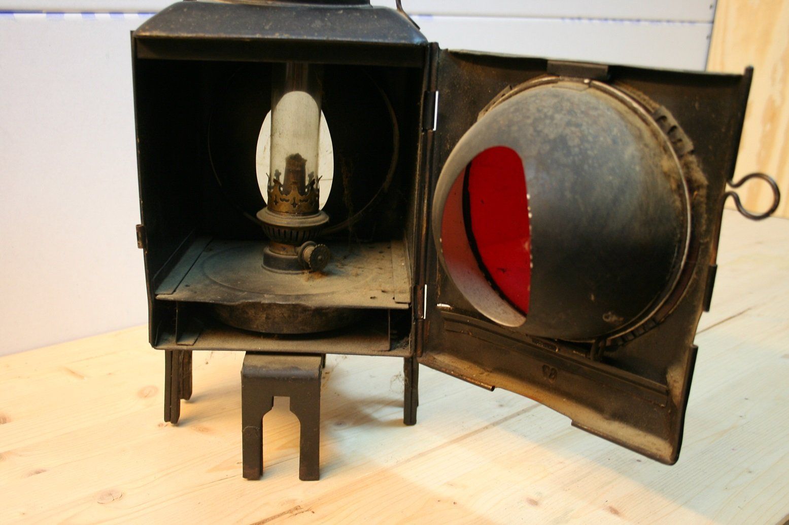 Lampade: Zugschlussleuchte Petroleum Laterne – Usato da Wettingen venduto da zibi137 2