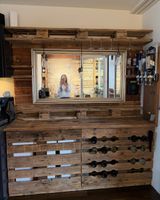 Hausbar aus Palettenholz mit Beleuchtung (213 cm hoch)