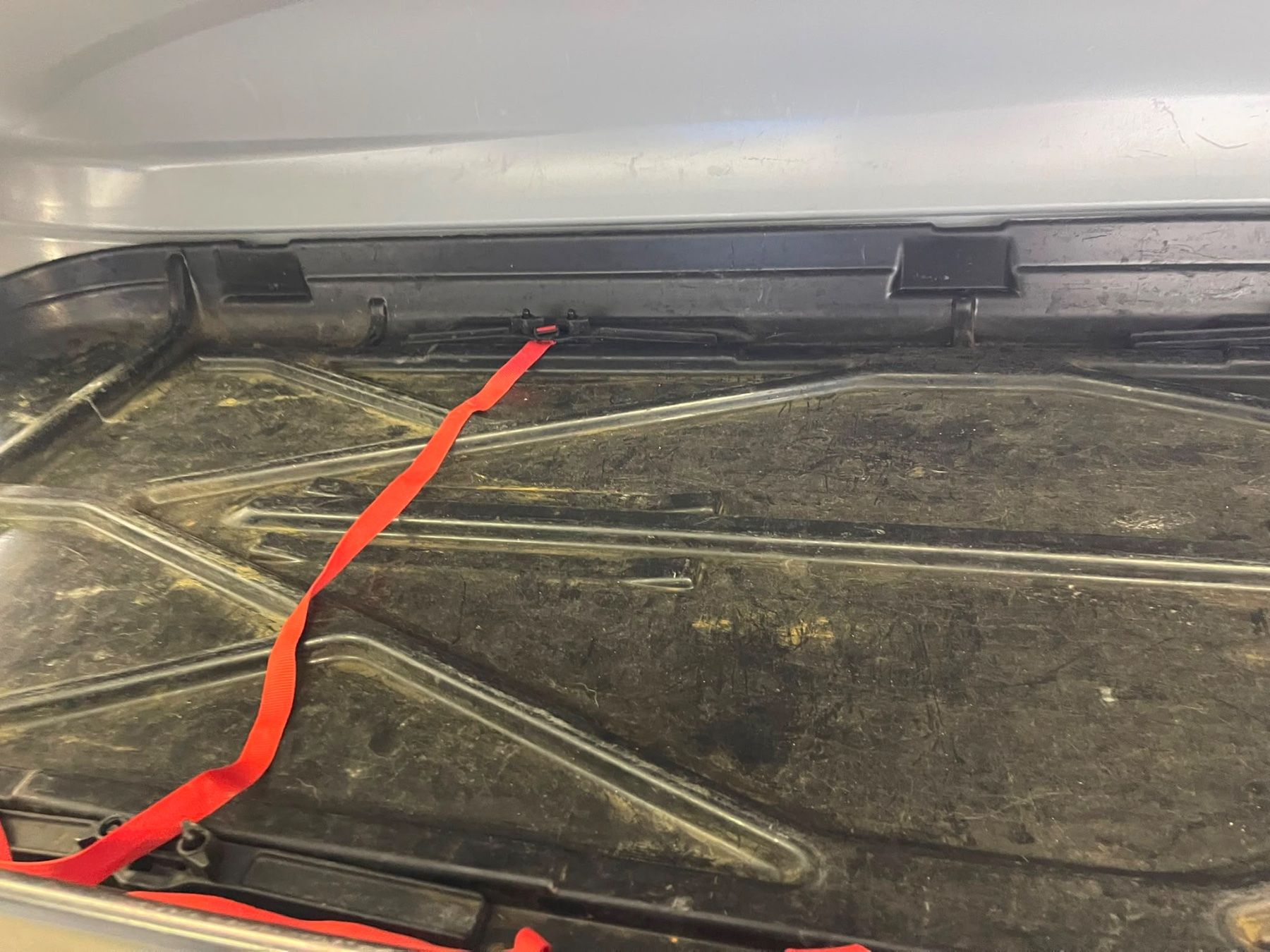 Gamaparts Box da tetto: Dachbox inkl. Dachträger Audi A6 – Usato da Däniken SO venduto da King-Automobile 4