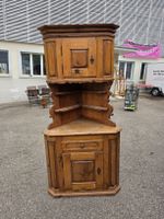 Antiker Eckschrank / Buffetschrank, Tannenholz massiv