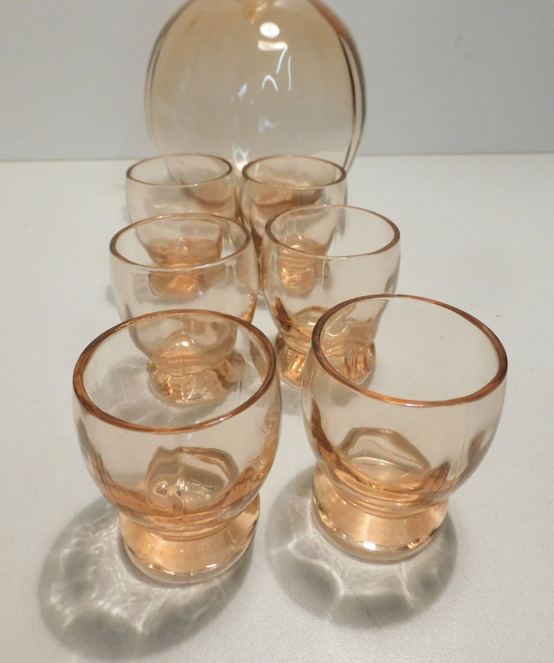 Carafes: Karaffen Set 7 teilig - 6 Stamperl mit Karaffe  ca 50 60er – D'occasion à Sursee par 76 3