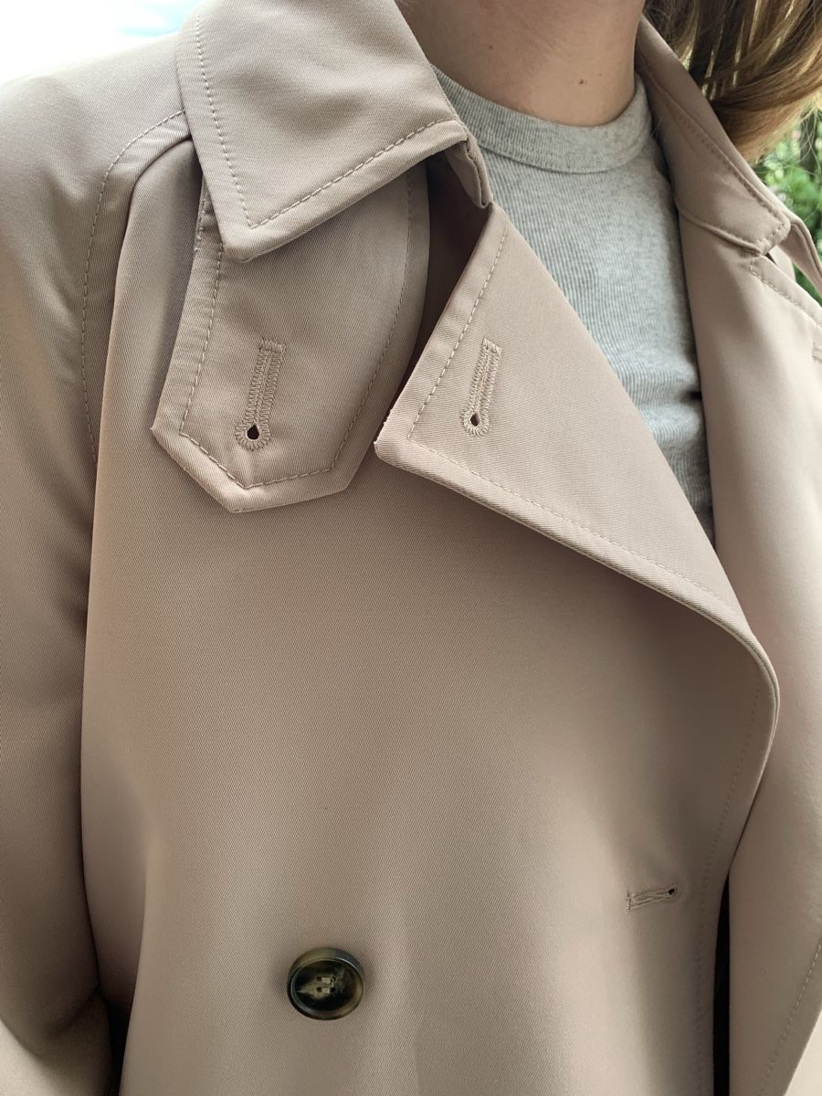 H&M Cappotti: Klassischer Beige Trenchcoat - Grösse XS – Nuovo e nell'imballaggio originale da St. Gallen venduto da ruettimann.camilla 3