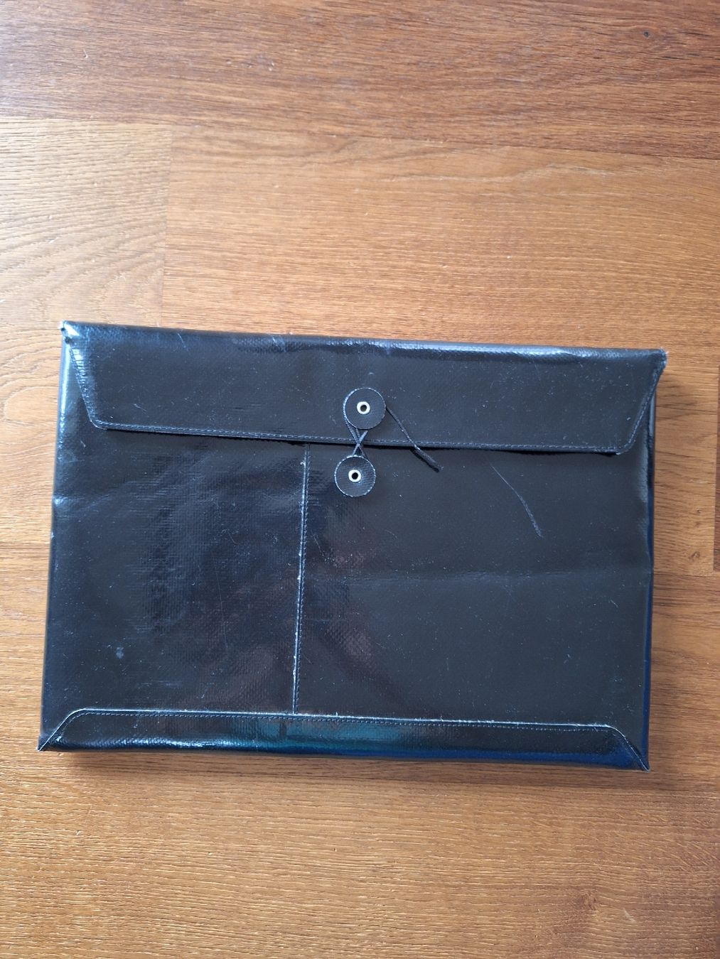 Freitag Borse: Freitag Laptophülle in schwarz Neu – Nuovo (secondo la descrizione) da Selzach venduto da Stony17 1
