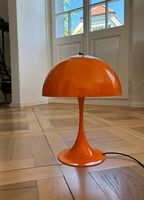 LOUIS POULSEN: Tischlampe PANTHELLA MINI (Panton)