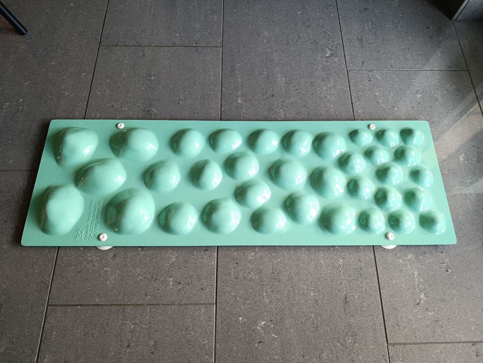 Dispositivi per massaggi: Originale Trema-Platte Grösse 32, 83cm lang – Usato da Wil SG venduto da Donaldus