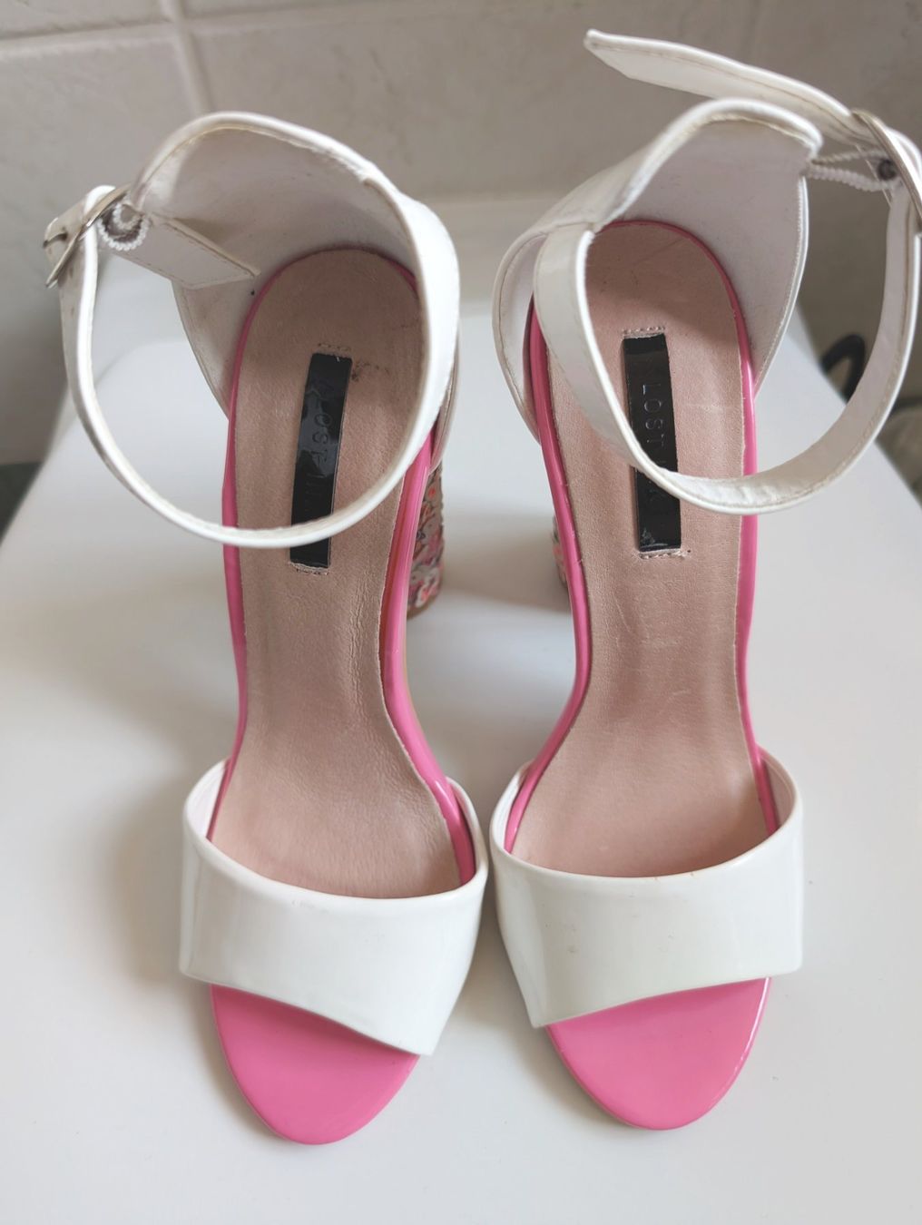 Chaussures femmes: LOST INK : Sandales blanches/roses talon à sequins 36 – Neuf (Voir description) à Petit-Lancy par lilycerise 3