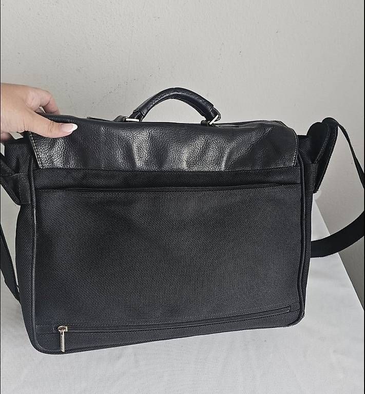 Borse: ***NAVYBOOT *** Umhängetasche leder – Usato da Ebikon venduto da Marino78 2