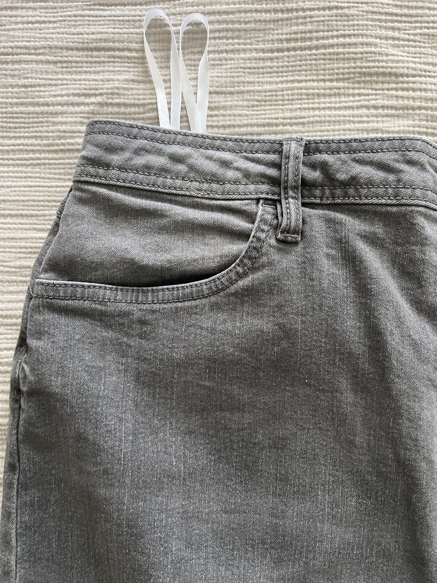 Gonne: Grauer Jeansrock Gr. 46 mit Schlitz,  Rainbow – Usato da Lausen venduto da Mysli1 3