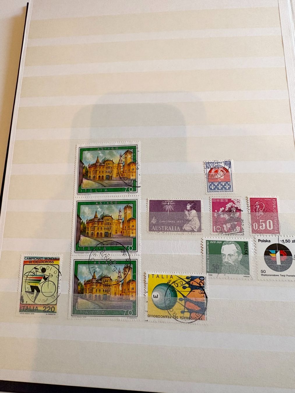 Tutti i francobolli: ALBUM Briefmarke MIX – Usato da Riva san vitale venduto da abd_p86k 6