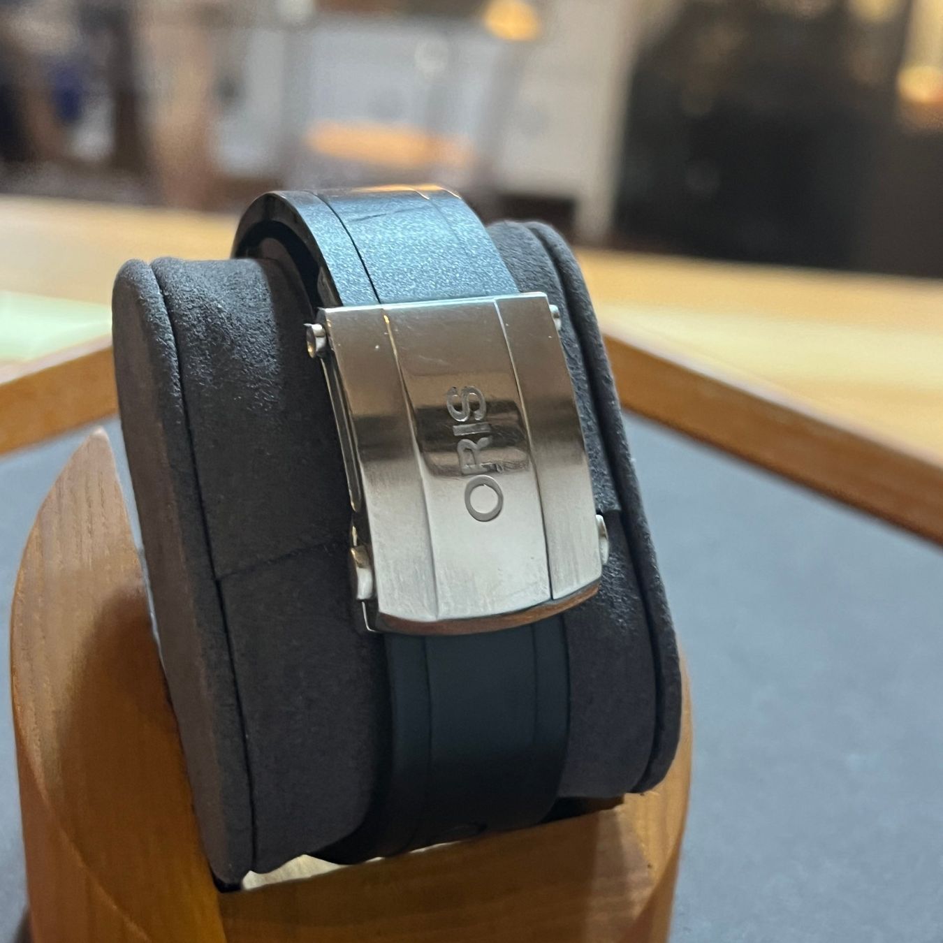 Oris Montres: Oris Aquis Date Automatic Black Dial 7653 – D'occasion à Carouge GE par Watchaser 5