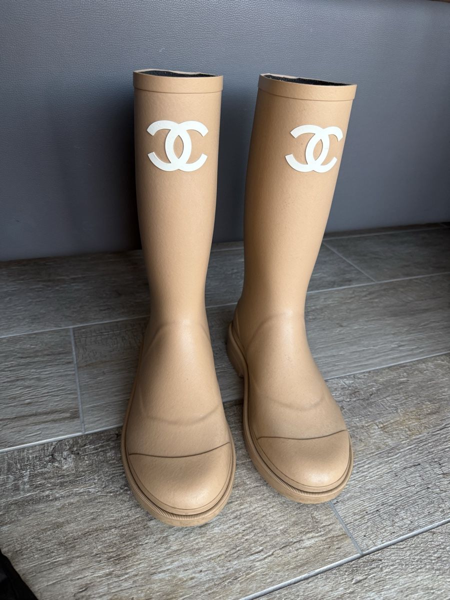 Chanel Damenschuhe: Chanel Rain Boots – Gebraucht aus Massagno von cat_7czq