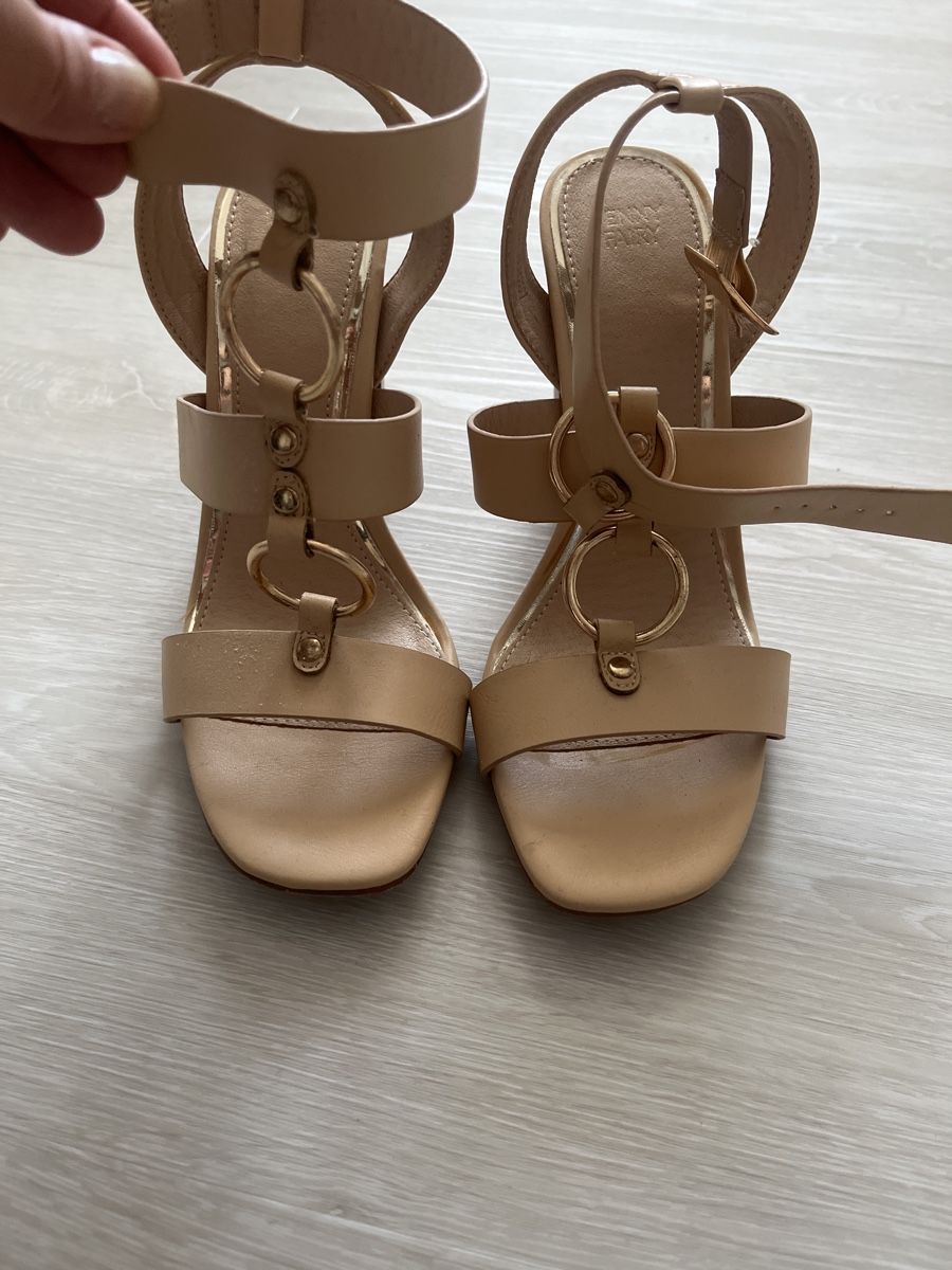 Chaussures femmes: Sandalen Gr. 37 – D'occasion à Derendingen par CaMiPa5 2