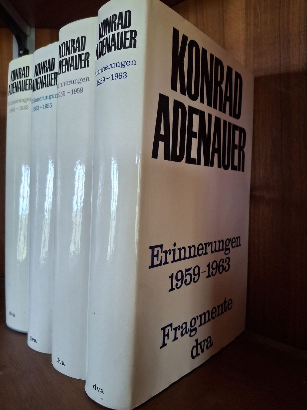 Libri: Konrad Adenauer Erinnerungen 1945-1963  – Usato da Bäriswil BE venduto da vonys 1