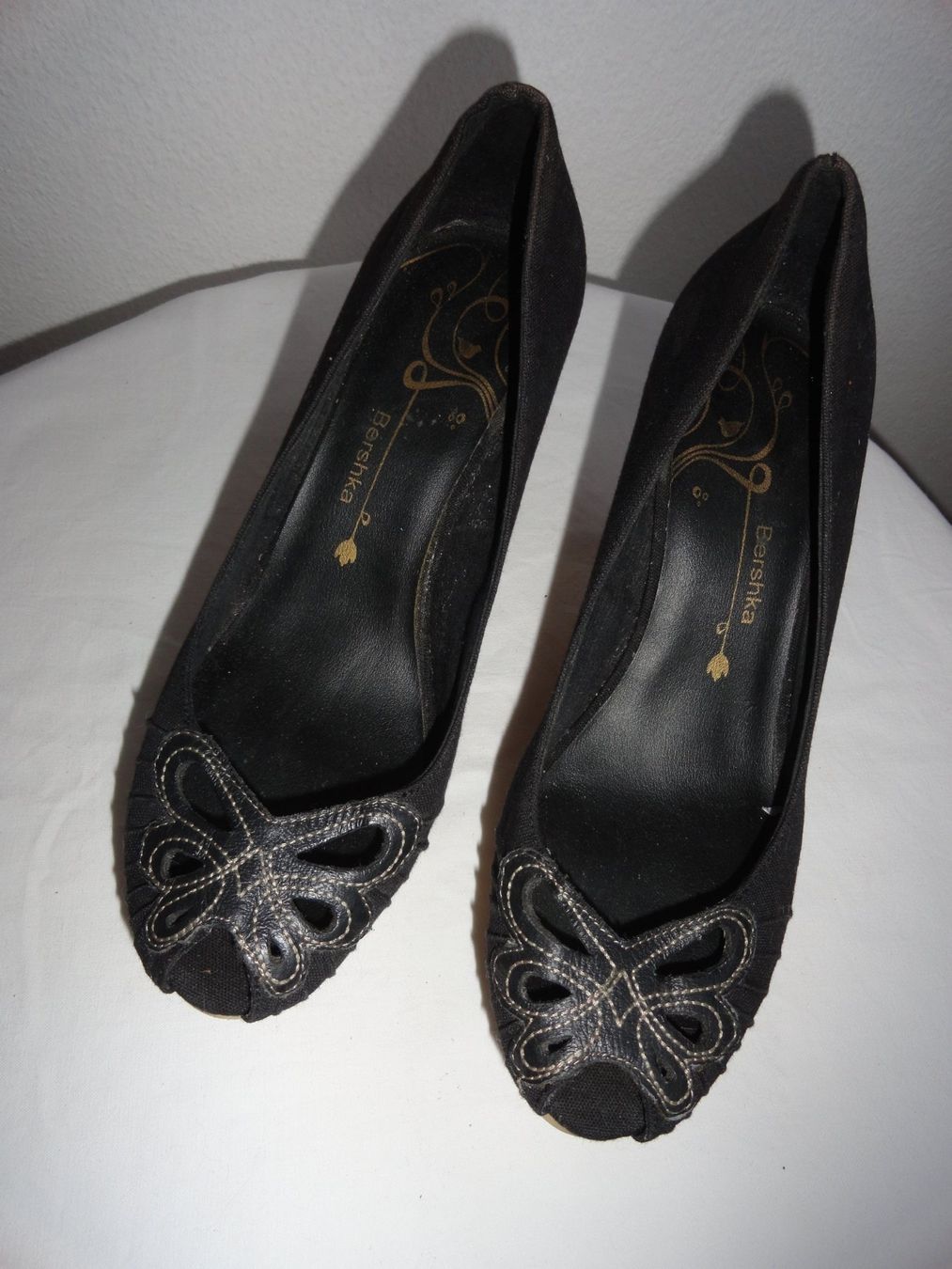Bershka Scarpe da donna: Chaussure Bershka T 38 – Usato da Gampelen venduto da Mari60