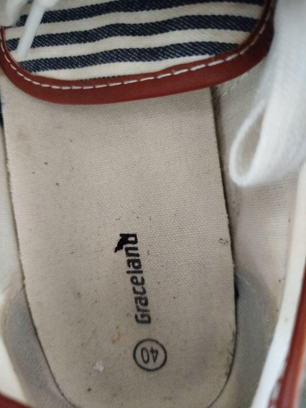 Graceland Chaussures femmes: Turnschuhe gestreift Grösse 40 gebraucht – D'occasion à Rümlang par kpw_t955 2