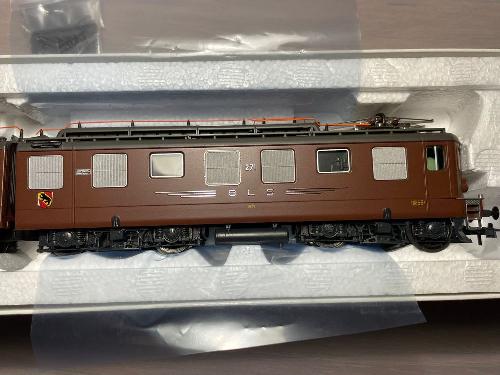 Locomotive électrique Roco HO 63887 - Ae 8/8 BLS - Modifiée Pour Système 3 Voies - Occasion