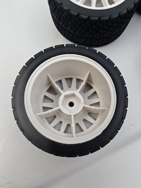 RC Kits de montage: 1:10 RC Felgen und reifen – Neuf (Voir description) à Oensingen par gyo_q5gd 2
