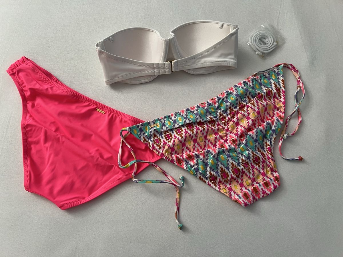 Victoria's Secret Costumi da bagno & Bikini: Victoria’s Secret Bikini – Nuovo (secondo la descrizione) da St.Gallen venduto da Shopaholic5 4