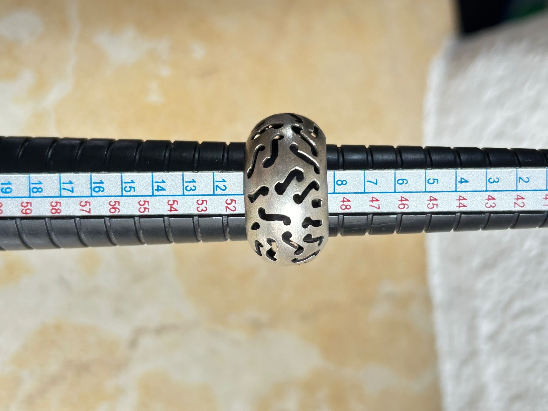 Ringe: Einzigartiger Devine Ring aus Zürich, Grösse 52 Silber – Gebraucht aus Laufen von belleskulptur 8