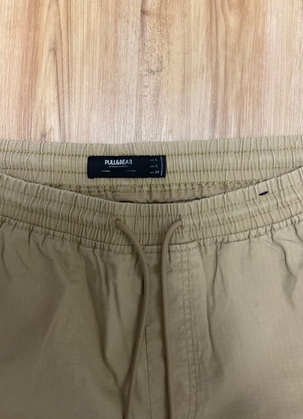 Zara Pantaloni: Pull&Bear Cargo Hosen Set  neuwertig – Usato da Rorschach venduto da daj_9gxt 5
