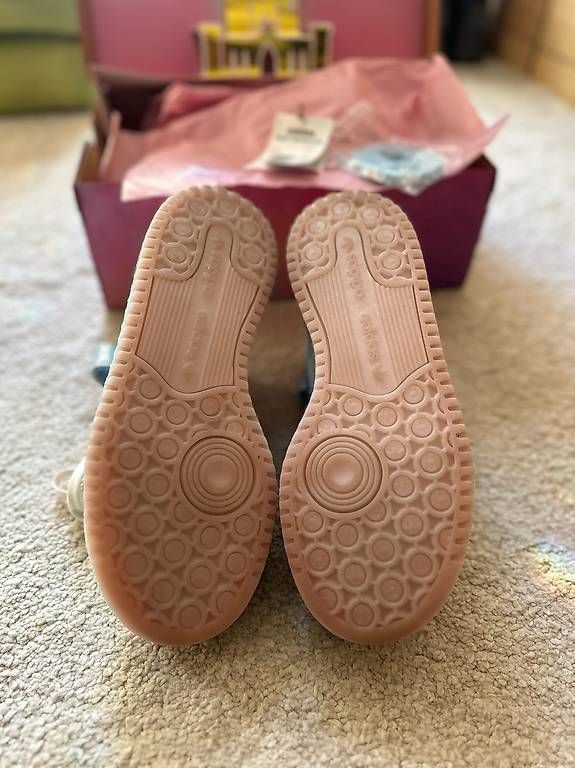 Adidas Scarpe da donna: Adidas Triple Platforum Low Disney  Nuove – Usato da Ascona venduto da lollyfairy 2