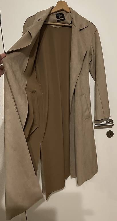 Cappotti: Neuer Trenchcoat in Wildlederoptik Gr. 36 – Usato da Villmergen venduto da supidupi23 2