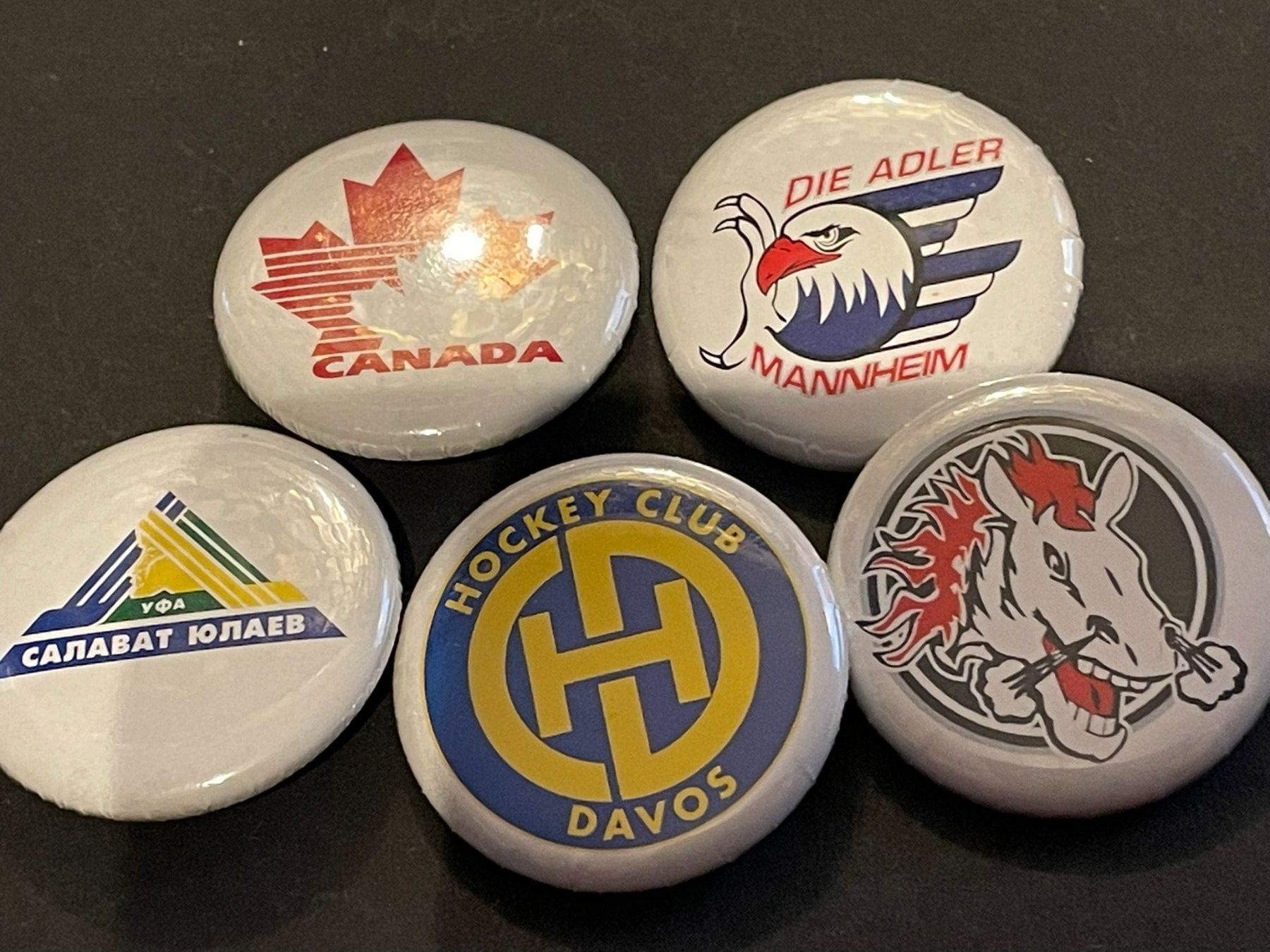 Plaketten & Abzeichen: Spengler Cup 2007 Buttons – Gebraucht aus Aarburg von glaibasel57