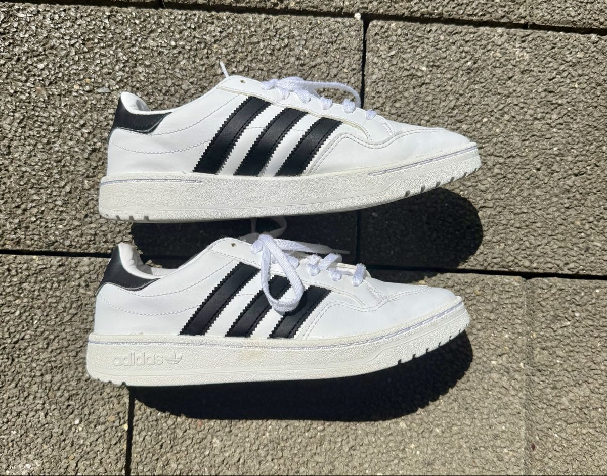 Adidas Scarpe da uomo: Adidas Sneaker, Gr. 37 1/3 – Usato da Niederhelfenschwil venduto da simae02