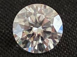 Moissanite 0,5 ct. round cut avec certificat GRA 2417874