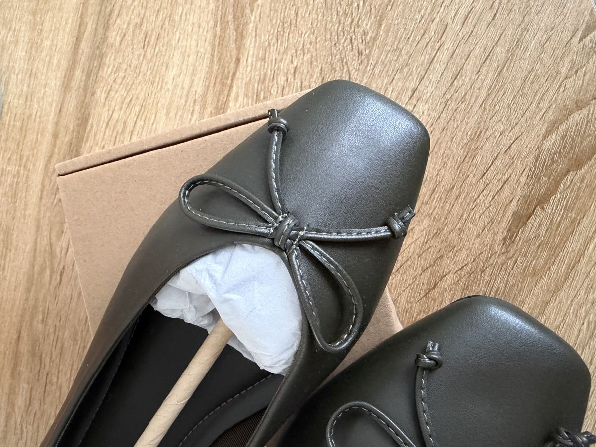 Scarpe da donna: Olive Ballerinas mit Schleife, Grösse 39 – Nuovo e nell'imballaggio originale da Bern venduto da Janne.KN 3