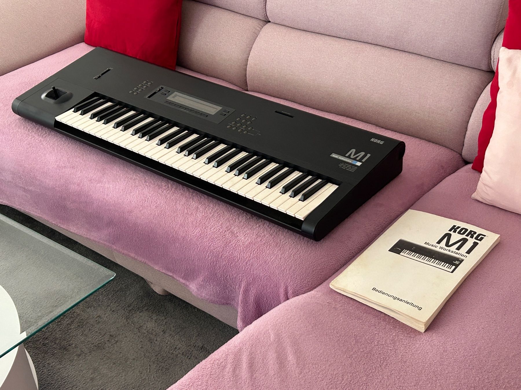Korg Musikinstrumente: Korg M1 Music Workstation – Neu (gemäss Beschreibung) aus Zürich von