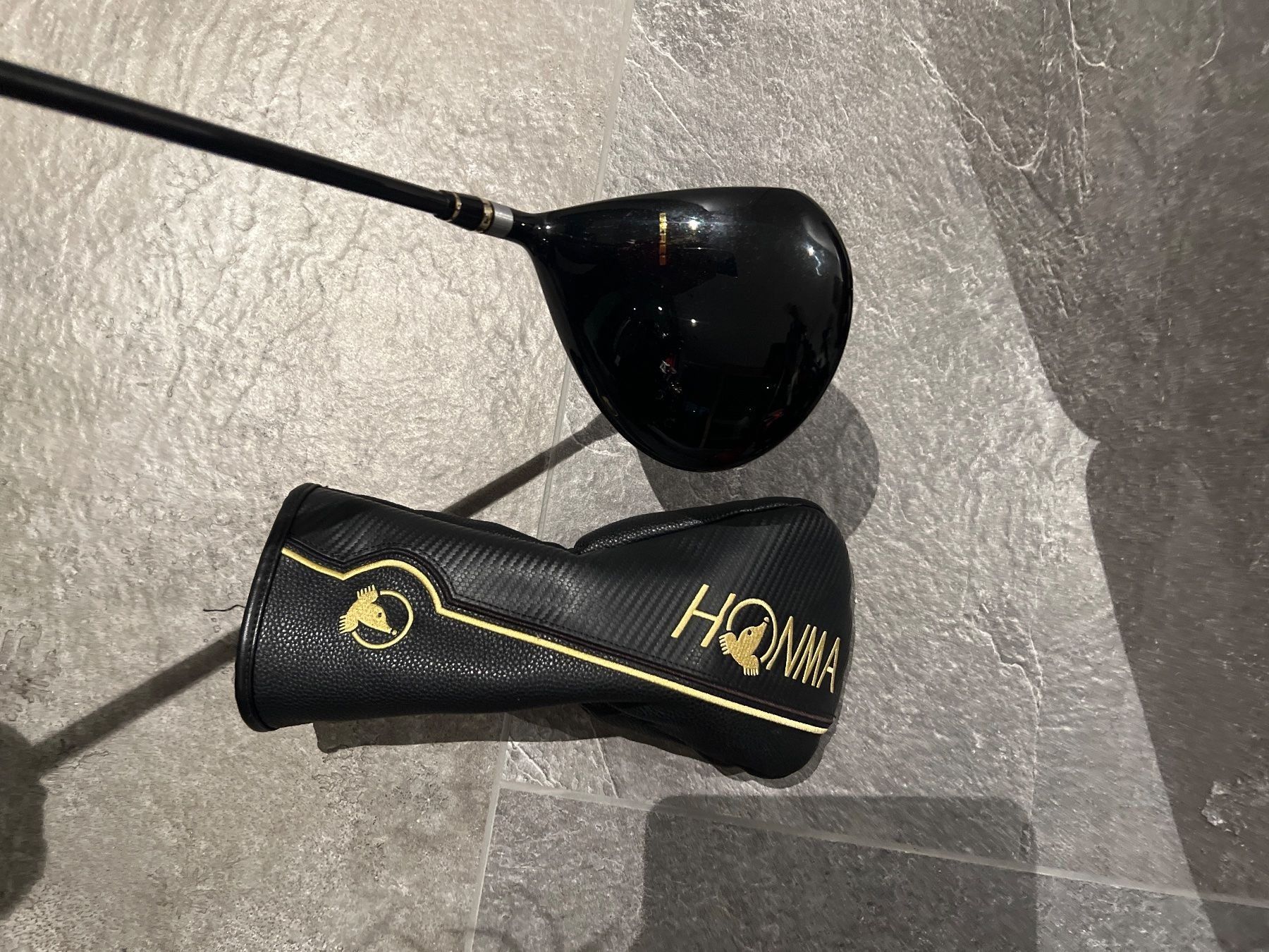 Honma Mazze & Set: Honma BERES Driver  Black 5 Sterne ***** Version – Usato da St. Gallen venduto da SchweizoMat 4