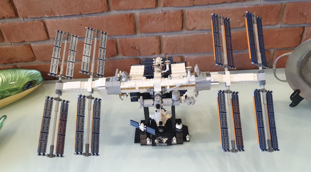 Lego Giocattoli: Lego ISS – Usato da Basel venduto da lat_ldx9