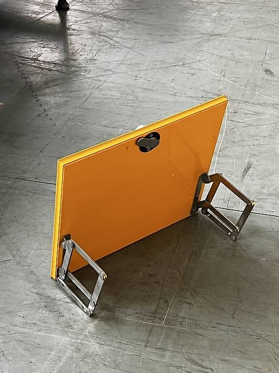 Scaffali: USM Haller Klappfront – Usato da Kreuzlingen venduto da polychromos