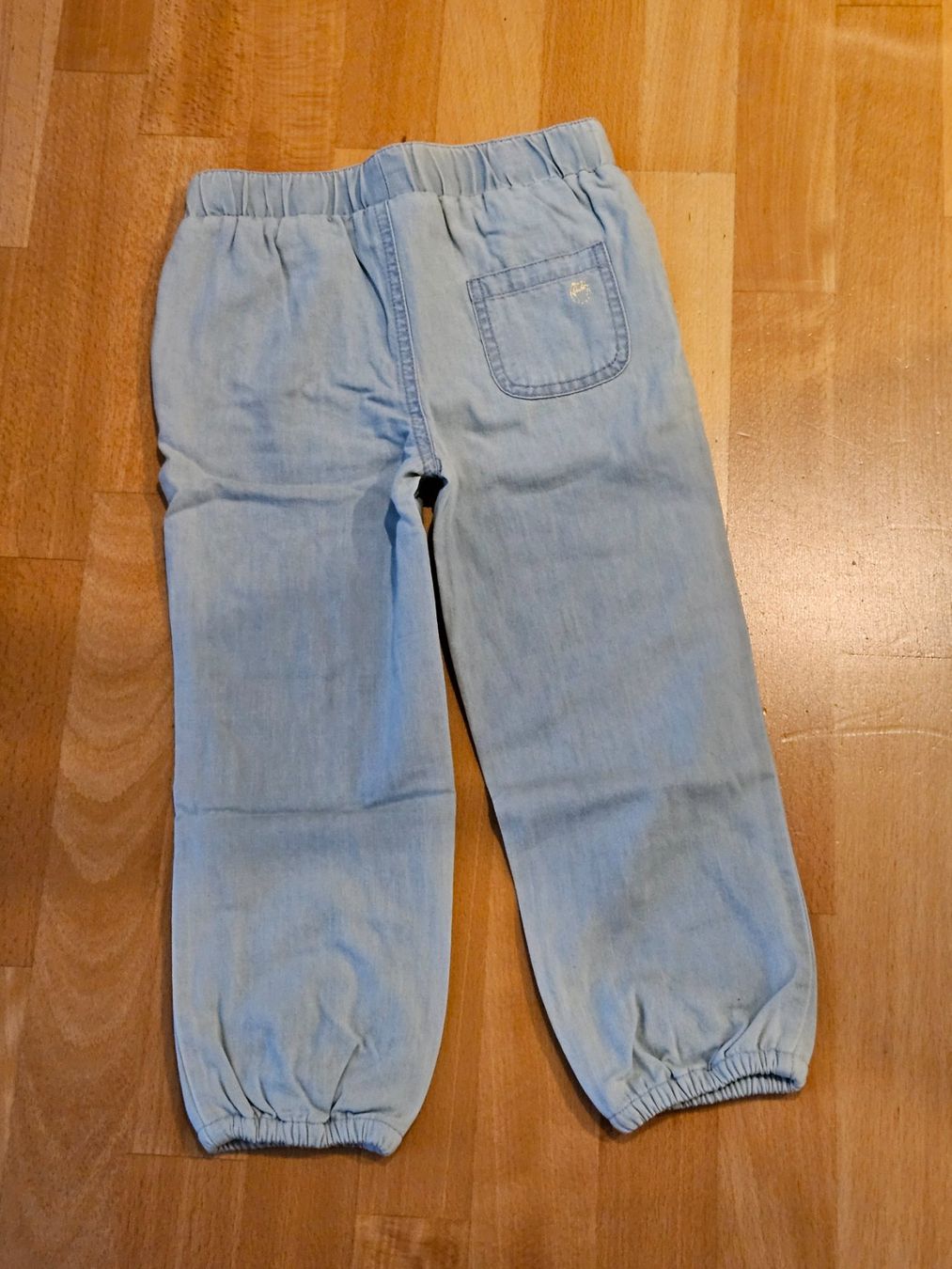 Naturaline Pantaloni: Neu: Naturaline Jeanshose - hellblau - Gr.104 – Nuovo (secondo la descrizione) da Uznach venduto da Laeuffer 1