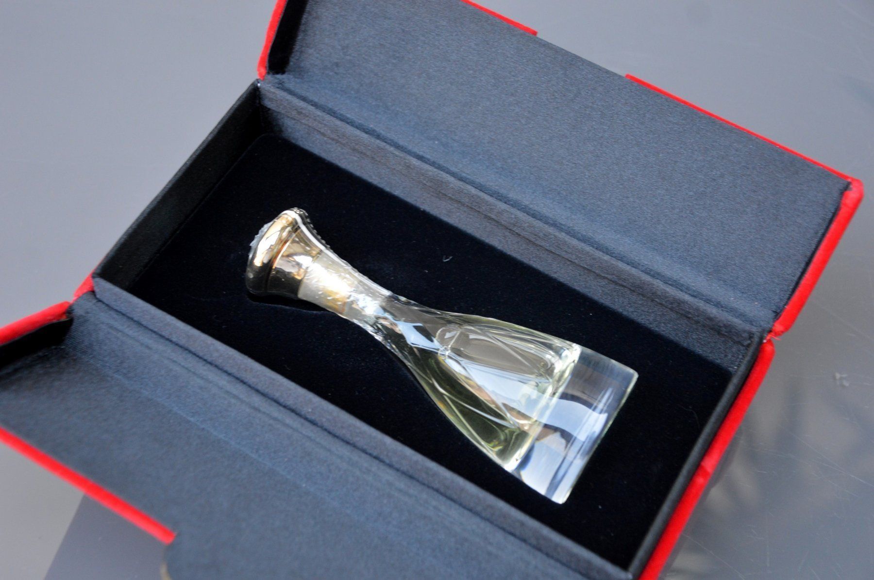Profumi & Eau de Toilette: EdP Cabaret Grès Crystal Perfume 30 ml Limited E#dition – Nuovo e nell'imballaggio originale da Collonges venduto da arashee 2