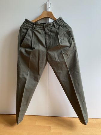 Hosen DRYKN dunkelgrün Gr 30/32