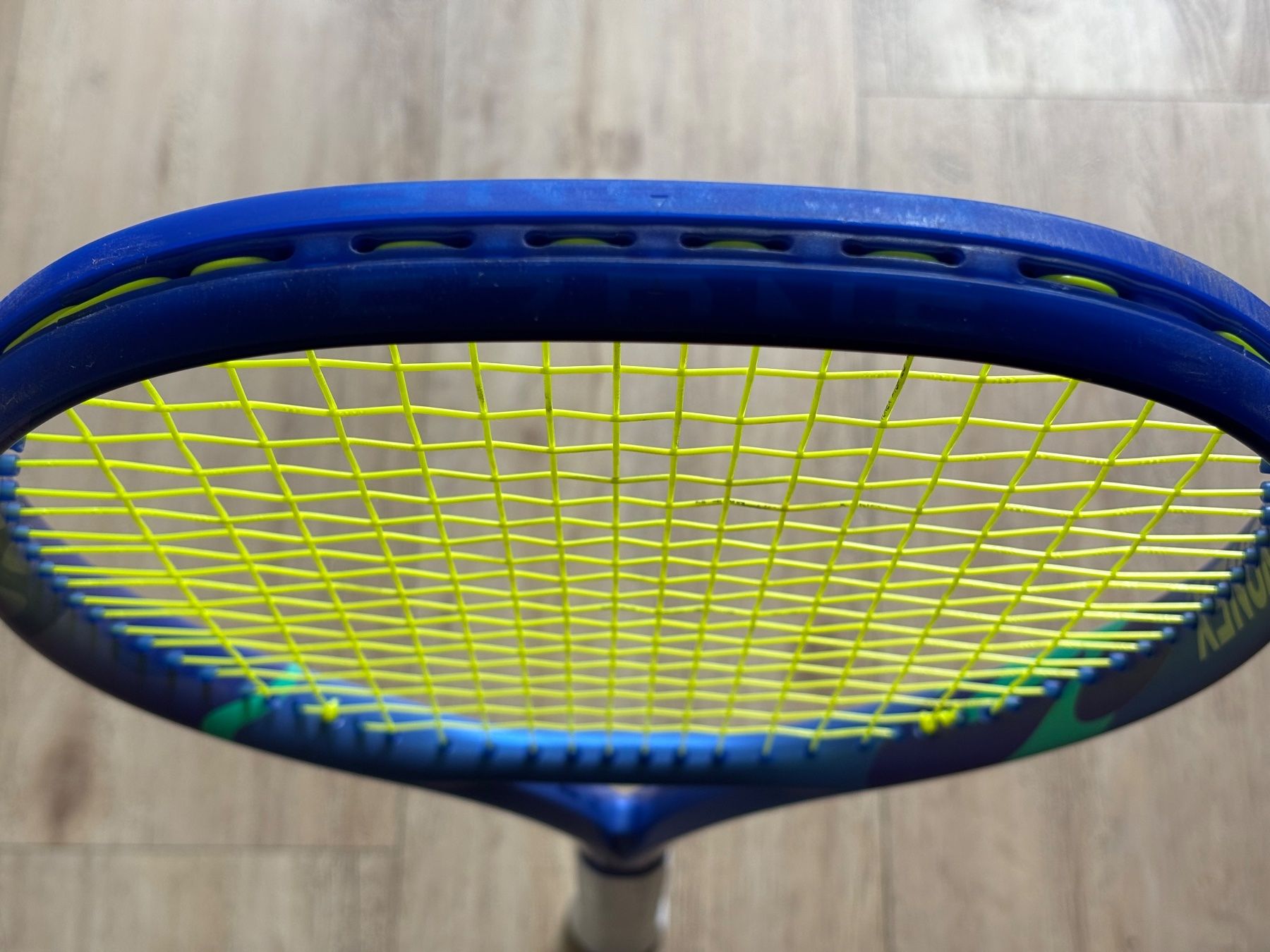 Yonex Raquettes: Yonex Ezone 100 V8 2025 - Griff 4 – D'occasion à Goldach par fairtrade90 3